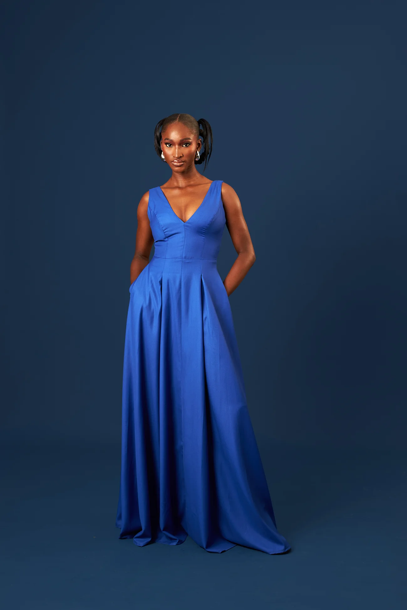 Full length Sleeveless Dress